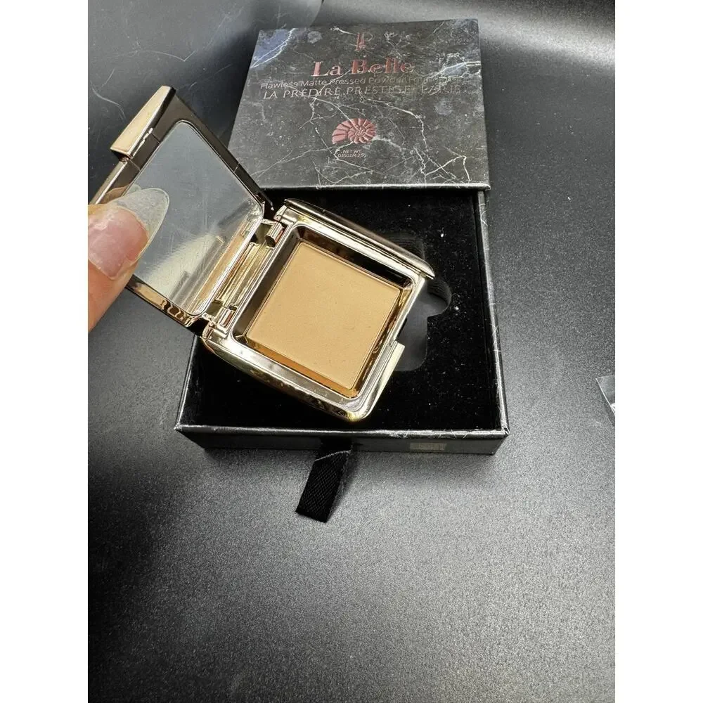LA PREDIRE PRESTIGE PARIS La Belle Flawless Matte Pressed Powder Foundation